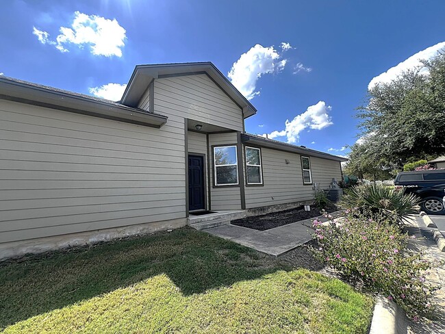 711 Rolling Oak Dr in Round Rock, TX - Foto de edificio - Building Photo