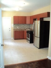 20 E Sharpnack St in Philadelphia, PA - Building Photo - Building Photo