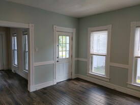 164 South St in Glens Falls, NY - Building Photo