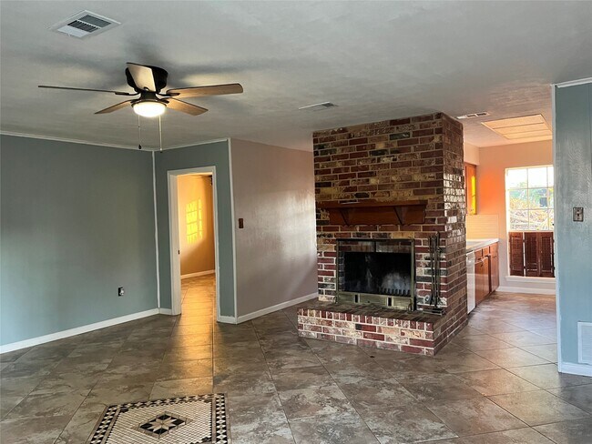 11615 Kirkmeadow Dr in Houston, TX - Building Photo - Building Photo