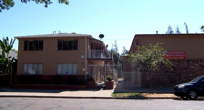 Third Avenue in Sacramento, CA - Building Photo - Building Photo