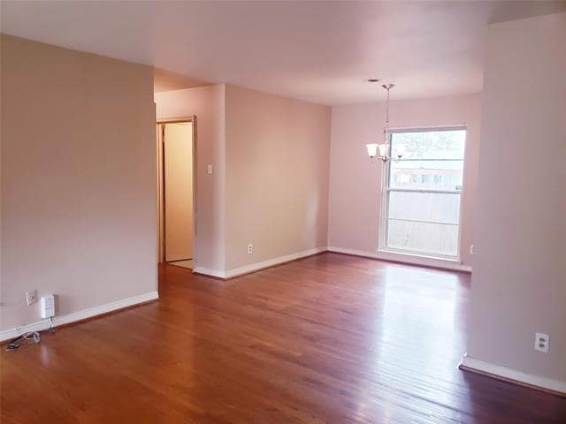 6556 St Moritz Ave in Dallas, TX - Building Photo - Building Photo