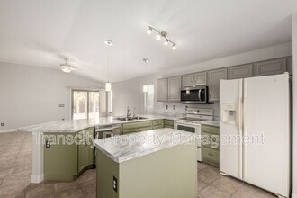 9255 E Shasta Dr in Apache Junction, AZ - Building Photo - Building Photo