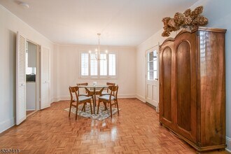 11 Euclid Ave in Summit, NJ - Building Photo - Building Photo