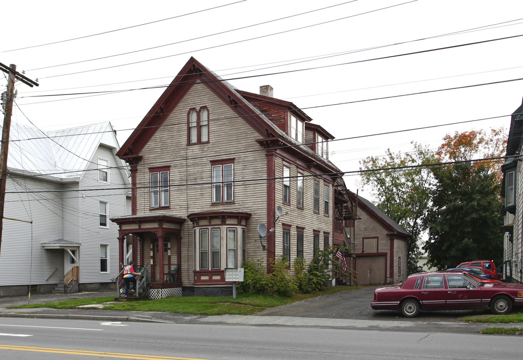 47 Elm St in Waterville, ME - Building Photo