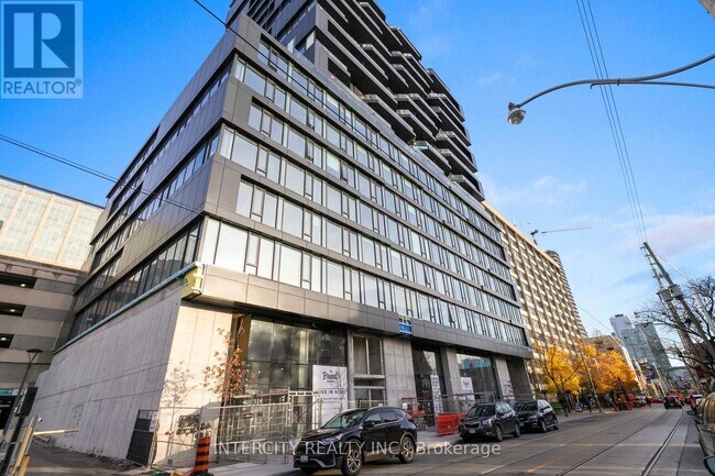 195 McCaul St in Toronto, ON - Building Photo - Building Photo