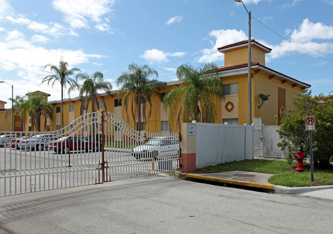 Plaza De Las Fuentes in Pine Castle, FL - Building Photo - Building Photo