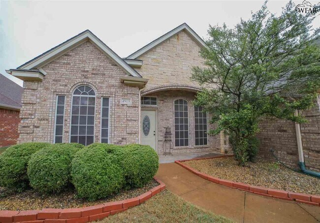 4919 Silver Crest Dr in Wichita Falls, TX - Building Photo - Building Photo