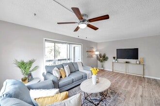 6311 Newtown Cir, Unit 6311 Newtown Cir. 11B1 in Tampa, FL - Building Photo - Building Photo