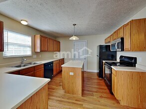 10408 Lynchburg Dr in Independence, KY - Building Photo - Building Photo