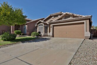 6450 W Saddlehorn Rd in Phoenix, AZ - Building Photo - Building Photo