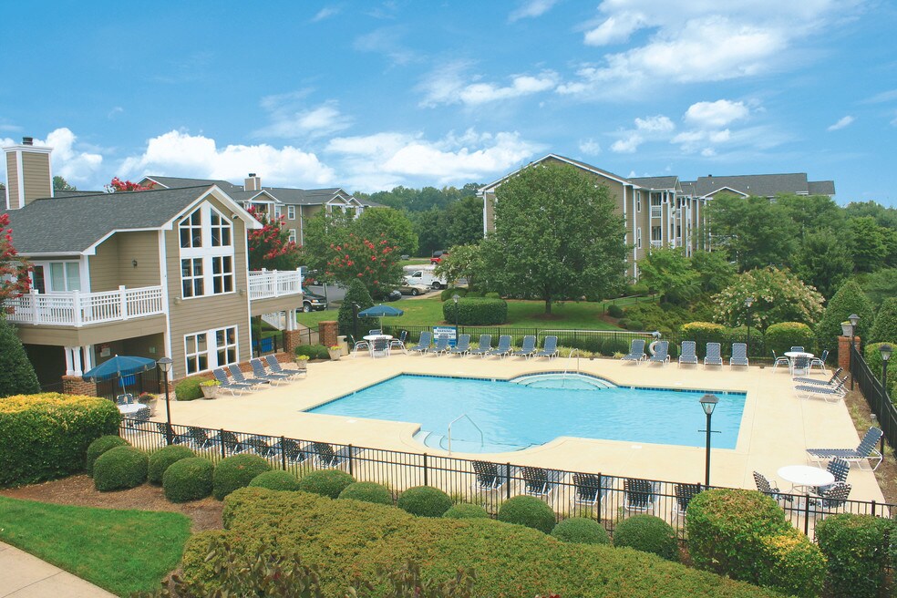 Waterside at Catawba Ridge Apartments Hickory, NC Apartments For Rent
