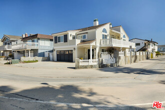 1410 Marine Way in Oxnard, CA - Building Photo - Building Photo