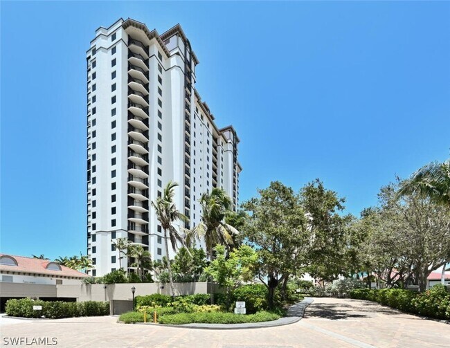 property at 7225 Pelican Bay Blvd