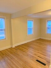 32 Linden Ave, Unit 2 in Somerville, MA - Building Photo - Building Photo