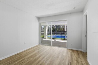 5223 Shadow Lawn Dr in Siesta Key, FL - Building Photo - Building Photo