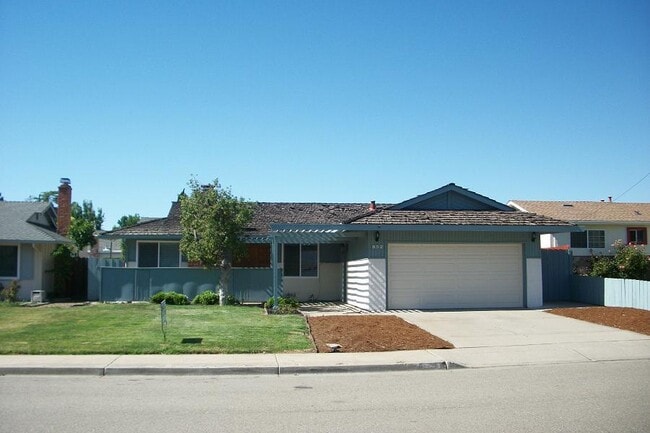 property at 852 Sunset Dr