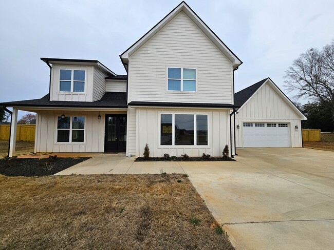 3400 Pennington Rd in Greer, SC - Building Photo - Building Photo