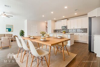 2909 Salvidar Bend in Austin, TX - Foto de edificio - Building Photo