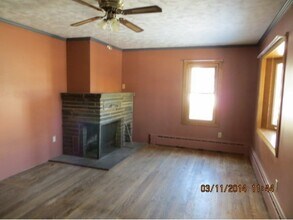 19 Wheeler St in Deposit, NY - Foto de edificio - Building Photo