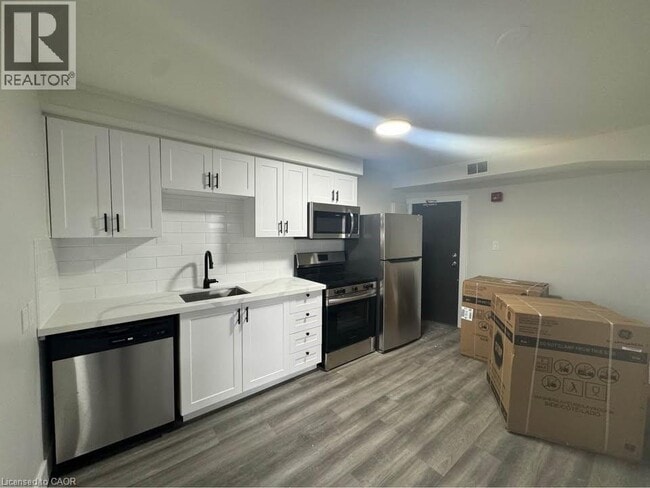 37 Lincoln St in Welland, ON - Building Photo - Building Photo