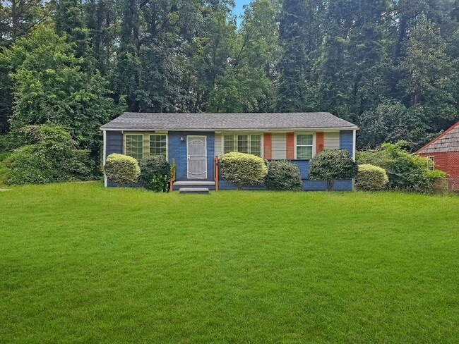 property at 382 Cologne Dr SE