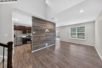 1675 Kraft Ave in Batavia, IL - Foto de edificio - Building Photo