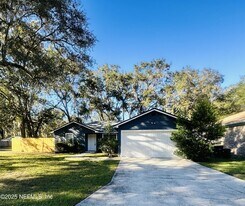 7491 Countryman Ln in Jacksonville, FL - Building Photo