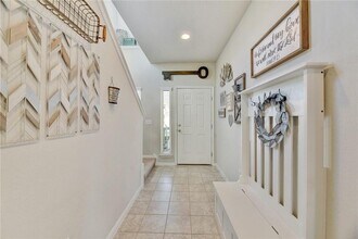173 Pearl Wy in Buda, TX - Foto de edificio - Building Photo
