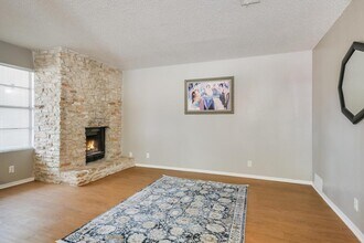 4303 Acropolis Ct in Austin, TX - Building Photo - Building Photo
