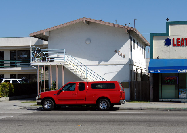 4743 W El Segundo Blvd in Hawthorne, CA - Building Photo - Building Photo