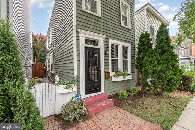 1012 Pendleton St in Alexandria, VA - Building Photo - Building Photo