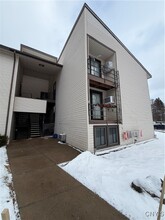 397 Village Blvd N in Baldwinsville, NY - Building Photo - Building Photo