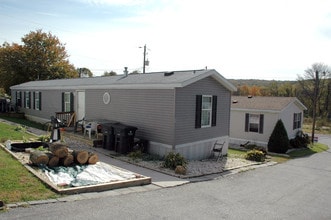 Gregory Courts in Honey Brook, PA - Building Photo - Building Photo