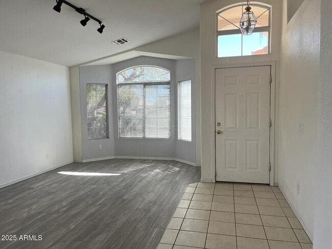 2336 E Aire Libre Ave in Phoenix, AZ - Building Photo - Building Photo