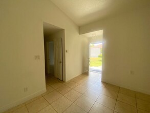 2633 Ginger Mill Blvd in Orlando, FL - Building Photo - Building Photo