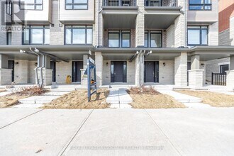 484 Salem Rd S in Ajax, ON - Building Photo - Building Photo