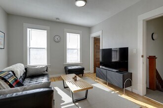 448 View St, Unit Unit 1 in St. Paul, MN - Building Photo - Building Photo