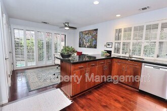 2010 Promontory Point Ln in Gold River, CA - Building Photo - Building Photo