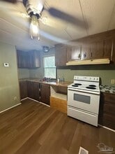 2866 Pine Forest Rd in Gonzalez, FL - Building Photo - Building Photo