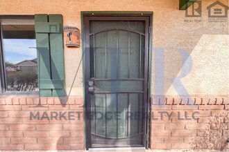 10388 W Fernando Dr in Arizona City, AZ - Building Photo - Building Photo