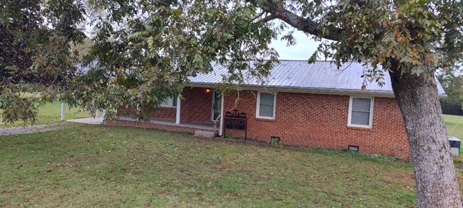 1201 Co Rd 1129 in Cullman, AL - Foto de edificio - Building Photo