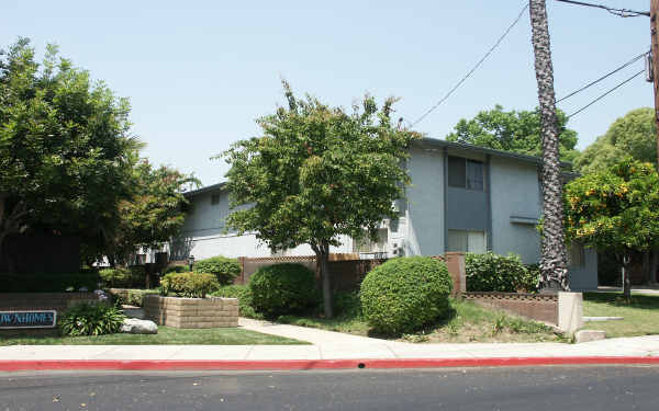 509 S Almansor St in Alhambra, CA - Building Photo