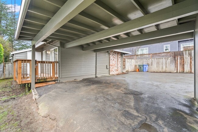 1912-1914-1914 SE Tacoma St in Portland, OR - Building Photo - Building Photo