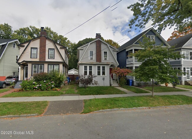 property at 31 Woodlawn Ave
