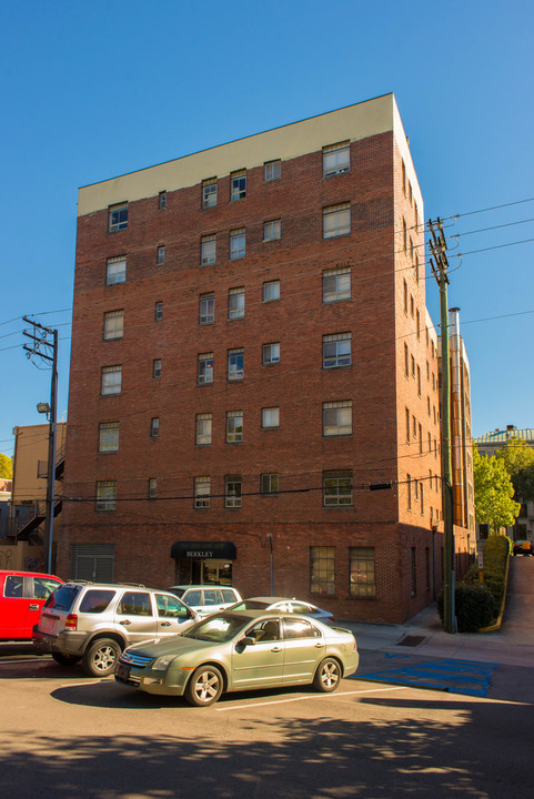 The Berkley on Highland in Birmingham, AL - Building Photo