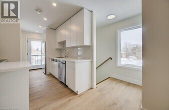 19 Downey St in Kitchener, ON - Building Photo - Building Photo