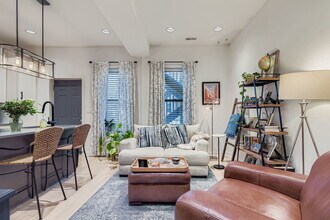 1242 W Huron St in Chicago, IL - Building Photo - Building Photo