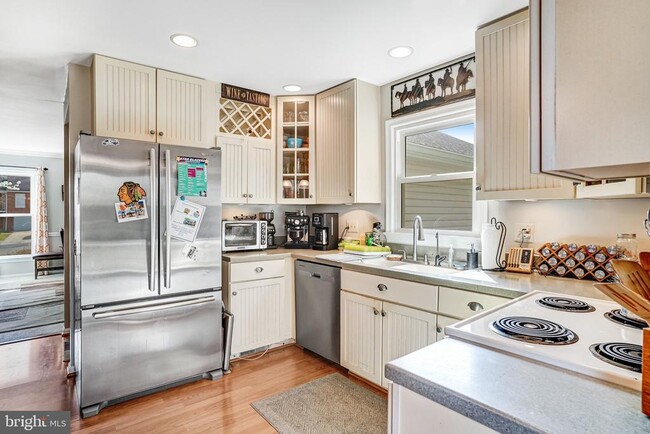 property at 6302 Shiplett Blvd