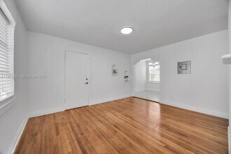 23 Phoenetia Ave in Coral Gables, FL - Building Photo - Building Photo